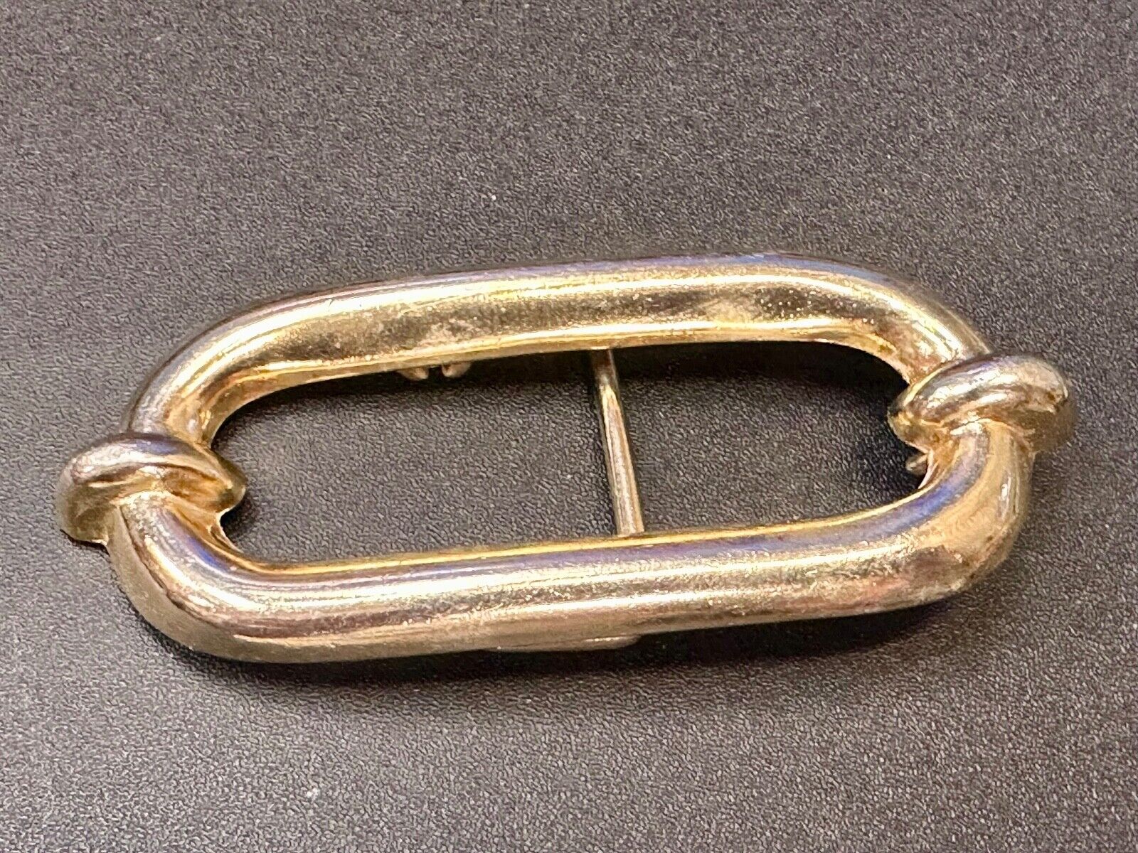 Vintage gold tone Tube Link Pattern belt buckle