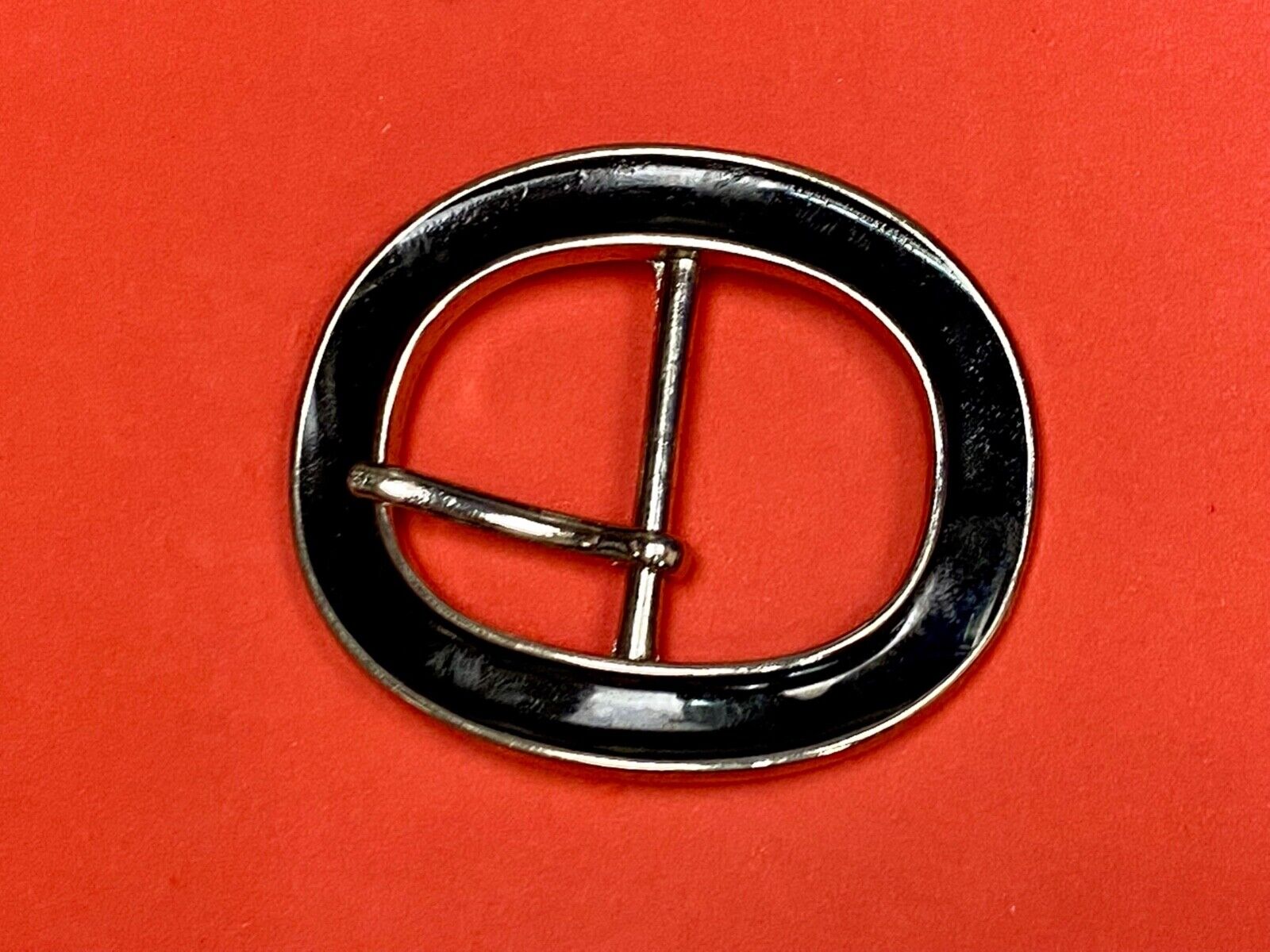 3" Wide Formal Silver And Black Color Oval Belt Buckle - Retro Vibe