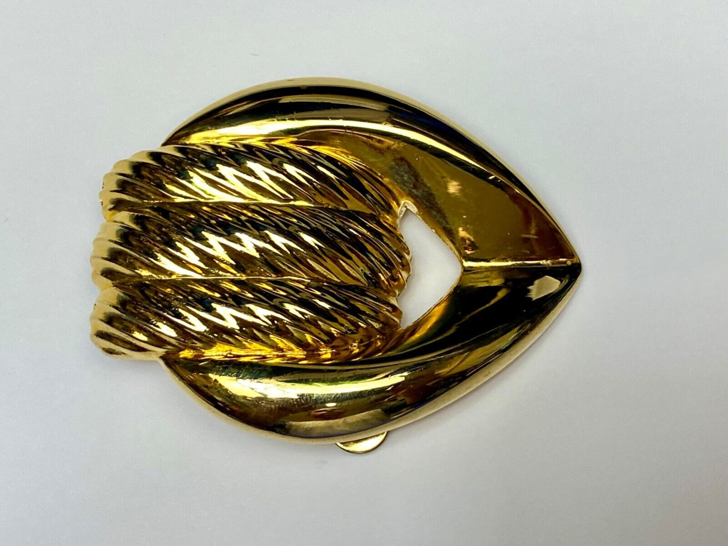 Vintage Day-Lor Signed Gold Tone Knot Theme Belt Buckle