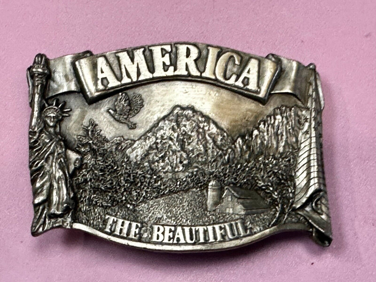 America The Beautiful USA Majestic Scenery -  1983 Bergamot Belt Buckle -O-L38