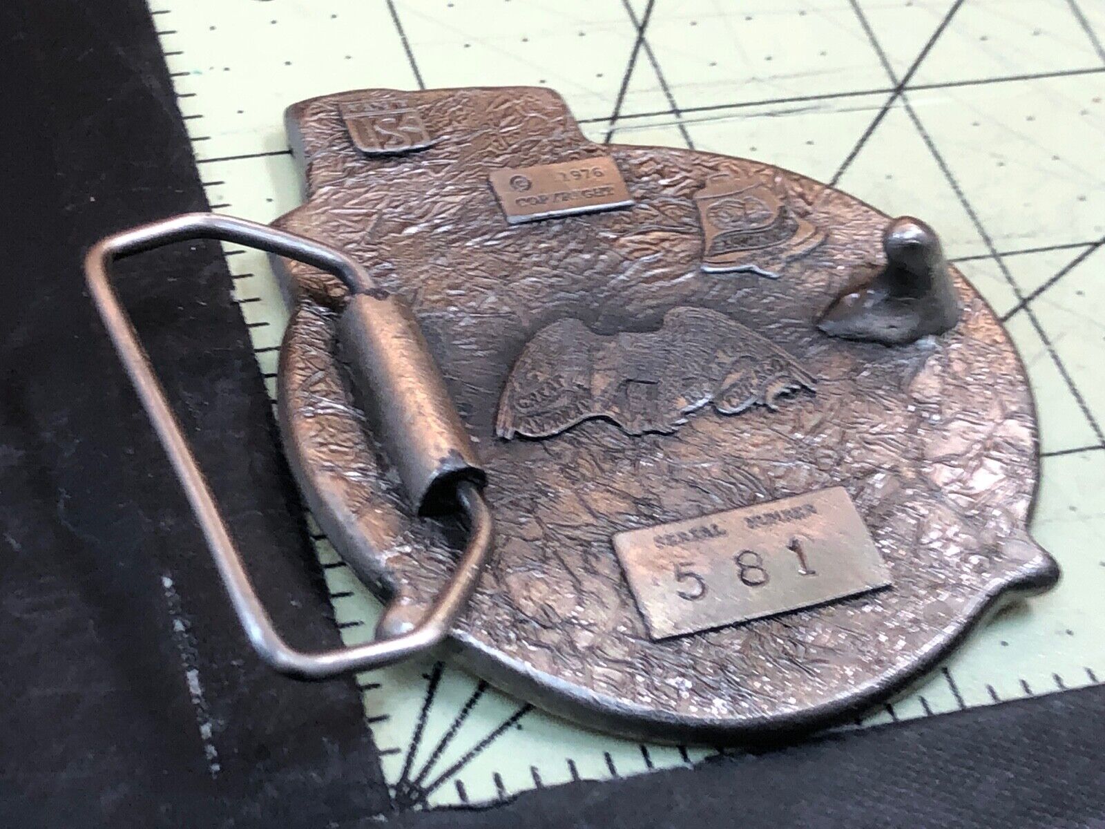 Vintage 1976 great American  **MILLS ANTIQUE SLOT MACHINE**  Belt Buckle 