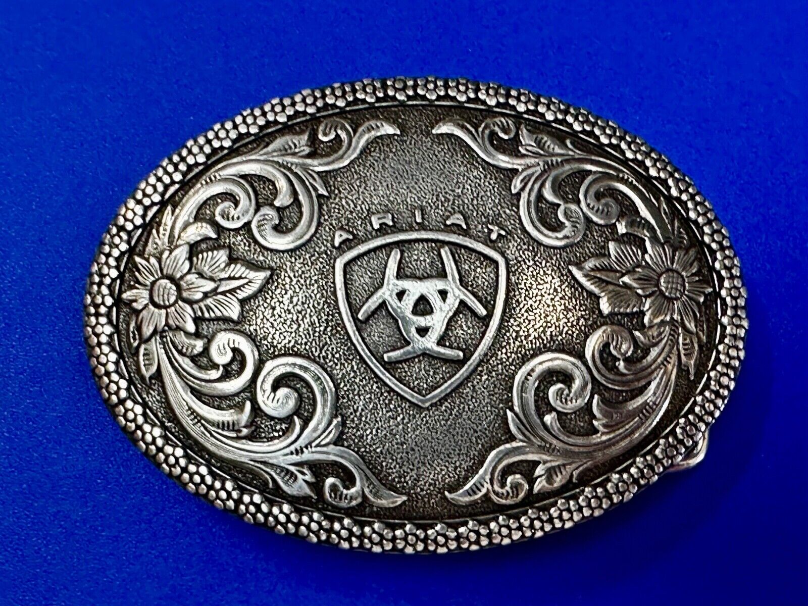 Ariat - Western flower swirl design oval replacement belt buckle