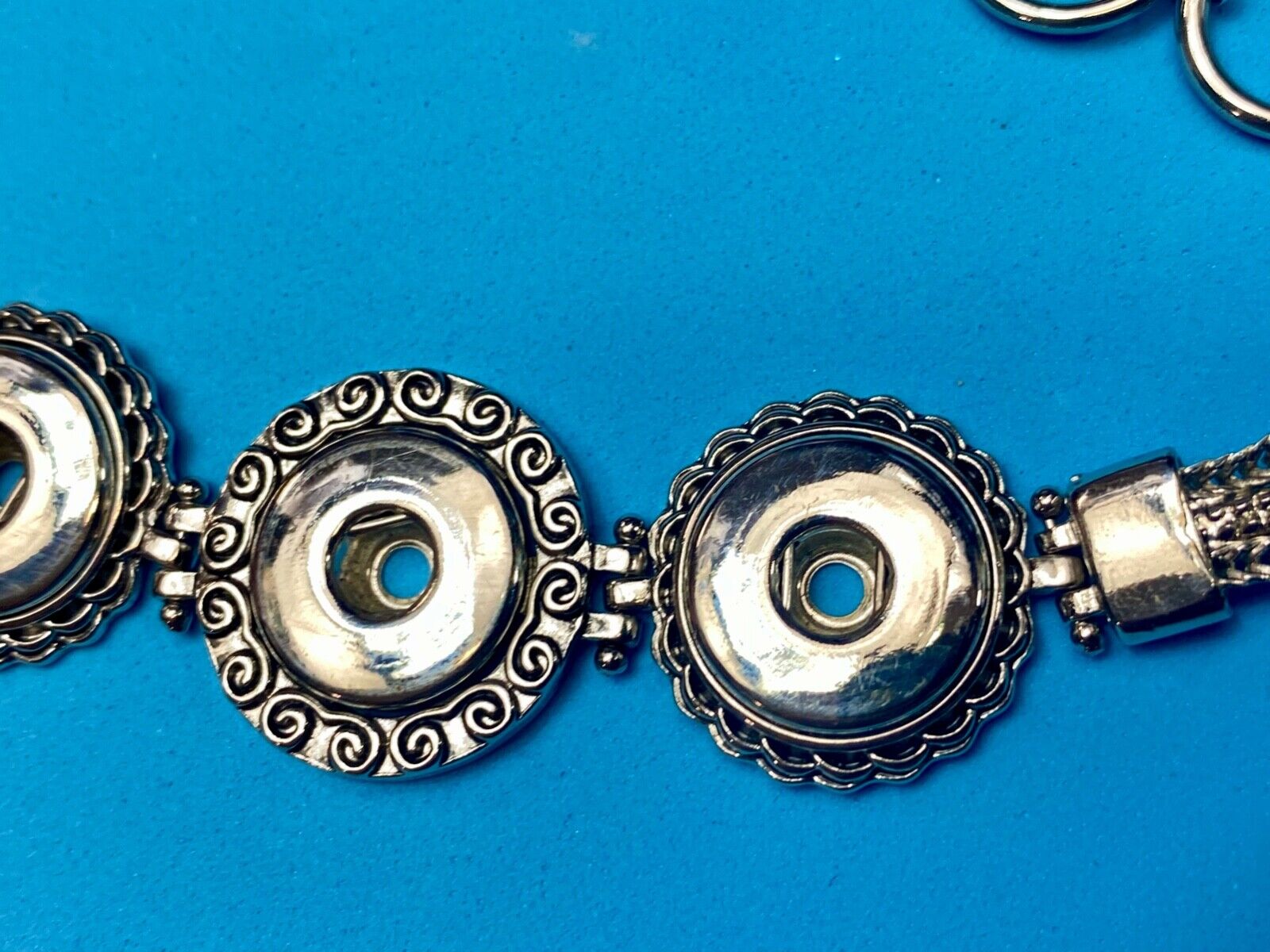 Three Space bracelet  for Original for 18mm Magnolia And Vine Snaps