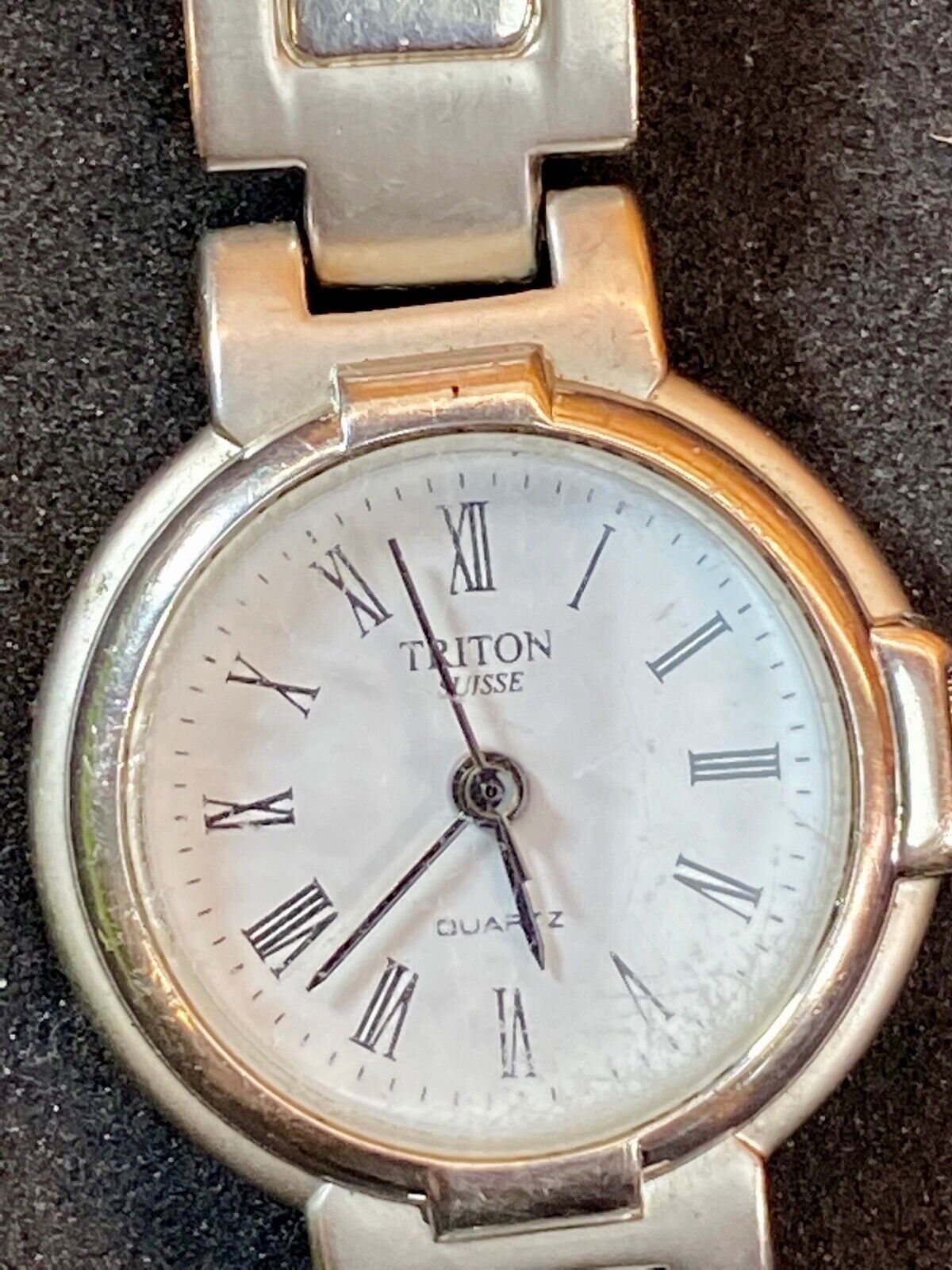 Triton Susse Silver  Tone  Quartz Women’s Ladies Watch  - New Battery Working!