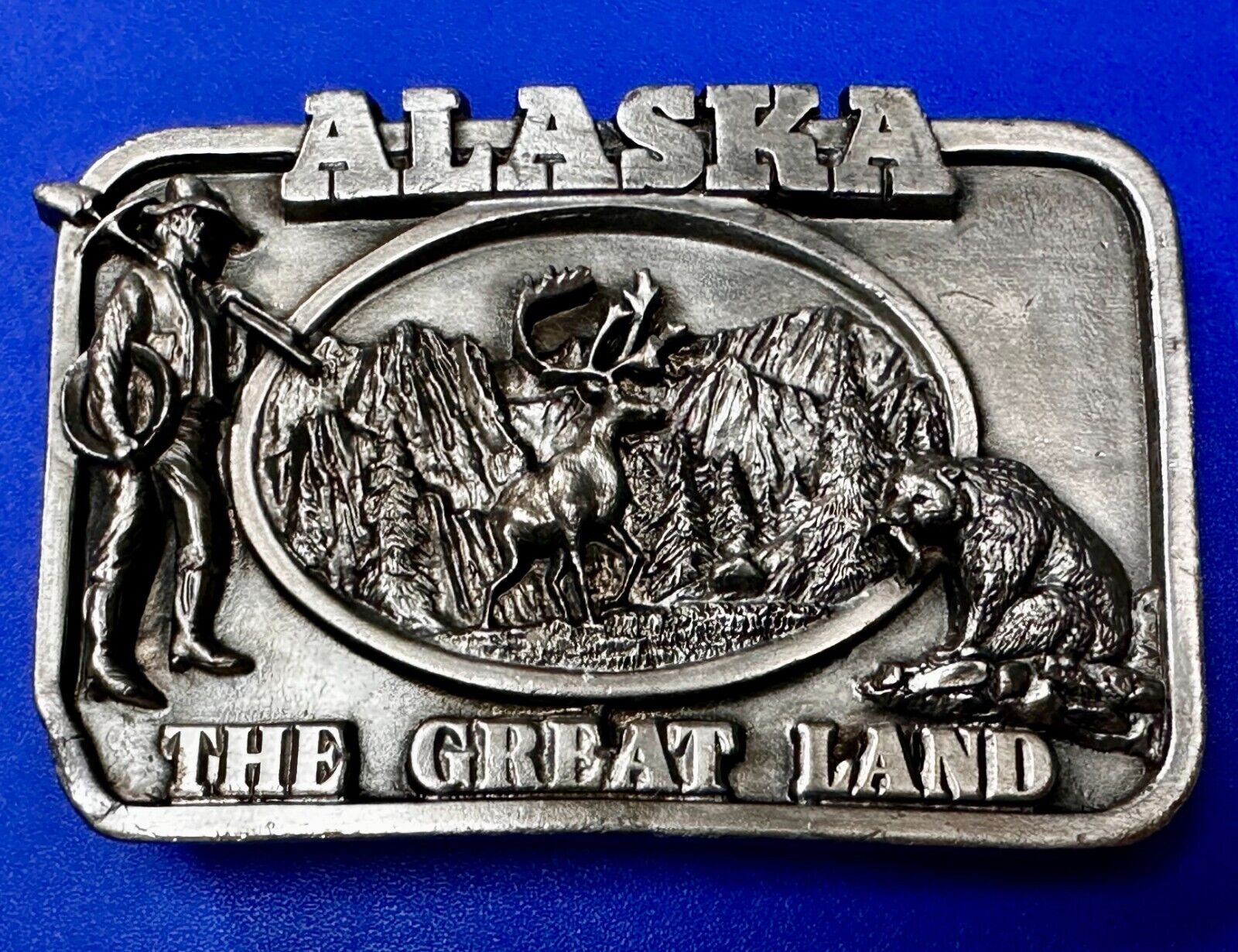 Alaska The Great Land -  Last Frontier State 1980's Siskiyou Pewter Belt Buckle