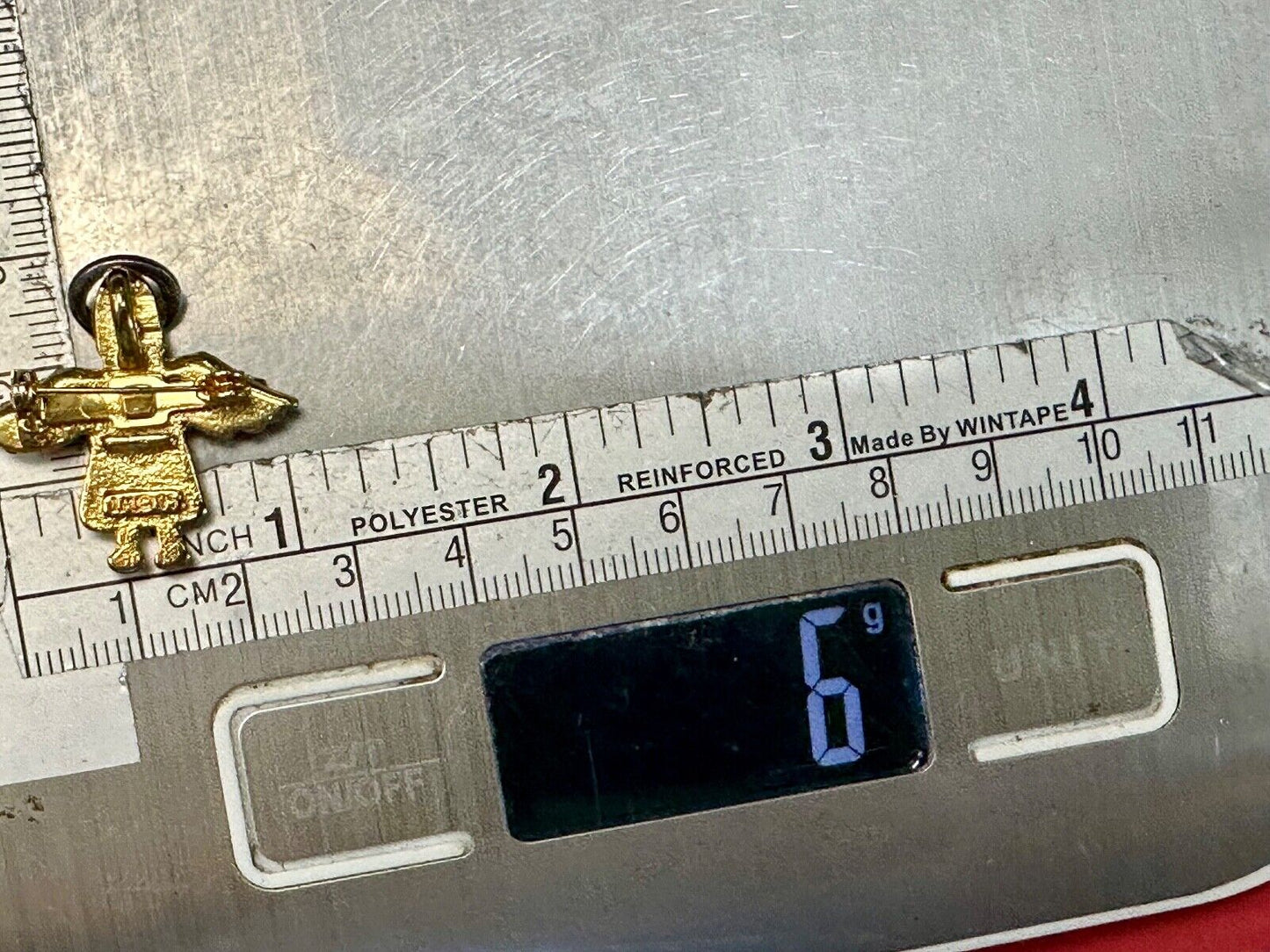 Angel Flying Away!   Vintage two tone Adorable small Vintage pin brooch