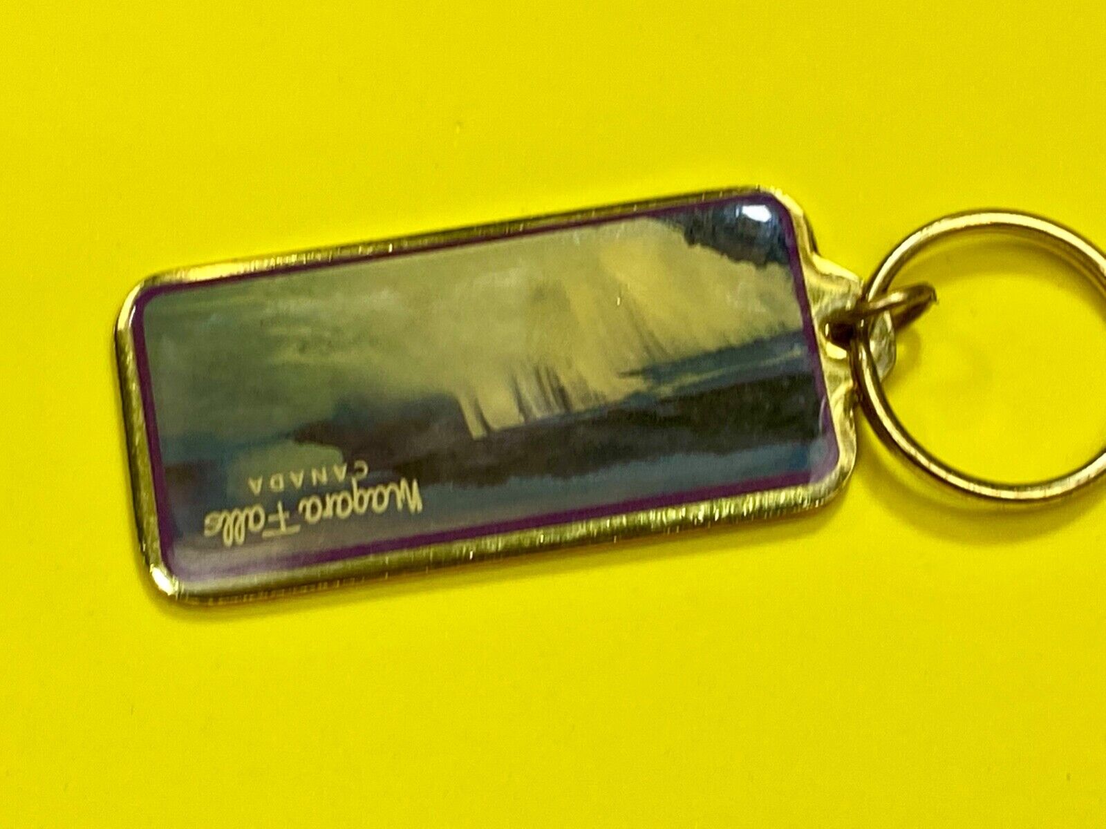 Vintage Keychain Niagra Falls Canada Souvenir Key Chain Key Ring