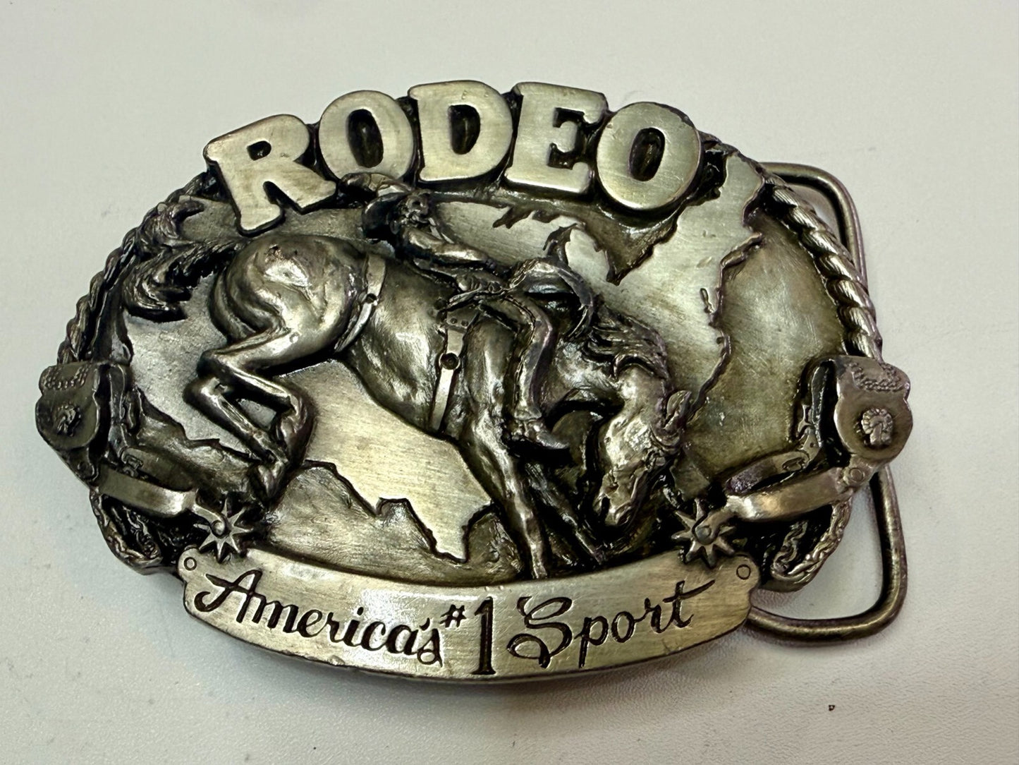 America's #1 Sports Rodeo Cowboy Bronc Rider Vintage 1983 Siskiyou Belt Buckle