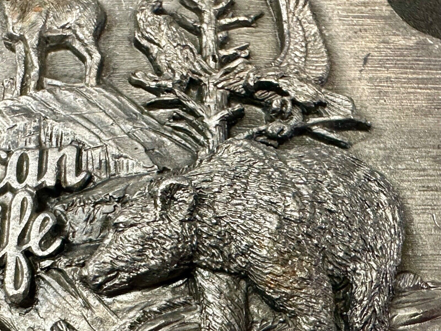 Alaska Wildlife Vintage 1991 Commemorative Pewter Belt Buckle
