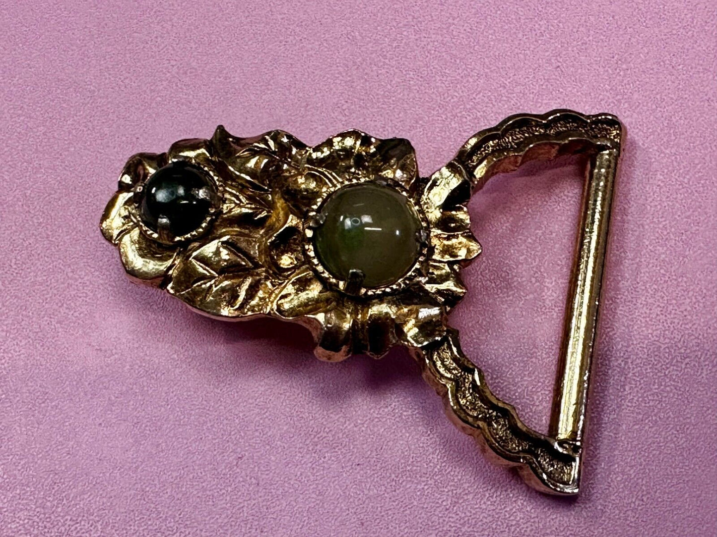 Victorian Style Green Jade? Cabochon Stone On Small Gold Tone Belt Buckle