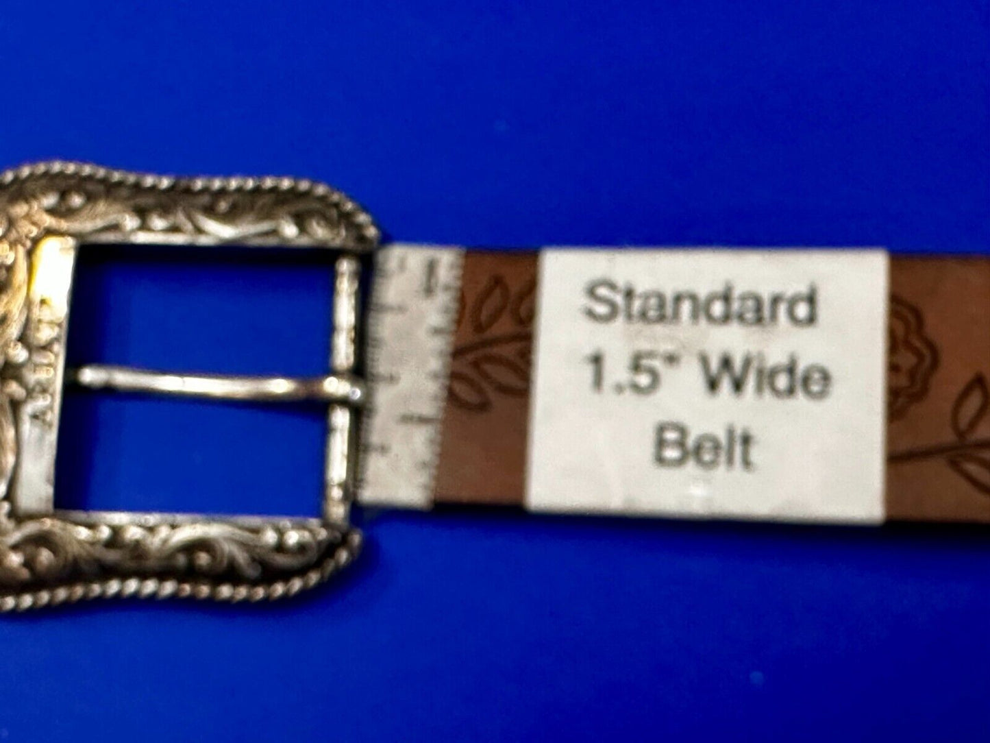 Ariat 2007 Ranger Style Detailed Flower Swirl Rope Outlined Belt Buckle
