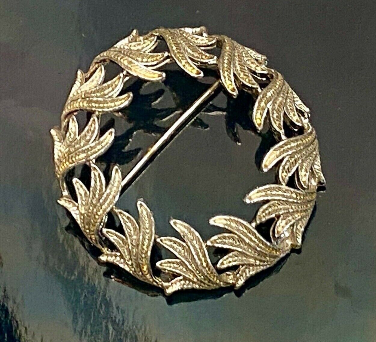 Art Deco Style Leaves Leaf Wreath Round Vintage Brooch Pin Signed Gerry's