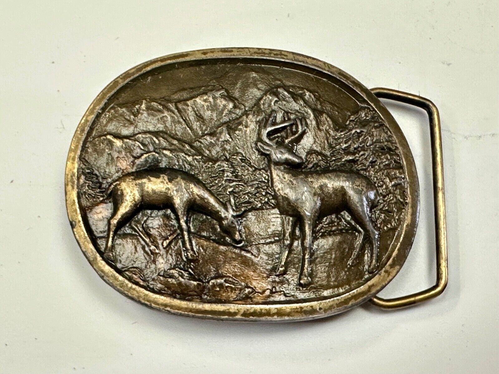 Vintage Doe and Buck / Deer  Vintage E-97 Indiana Metal Craft  belt buckle