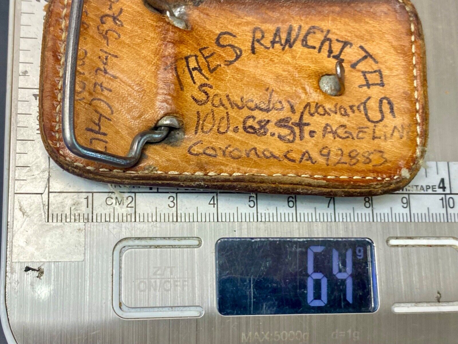 Vintage leather stitched horse saddler belt buckle signed Tres Ranchitas