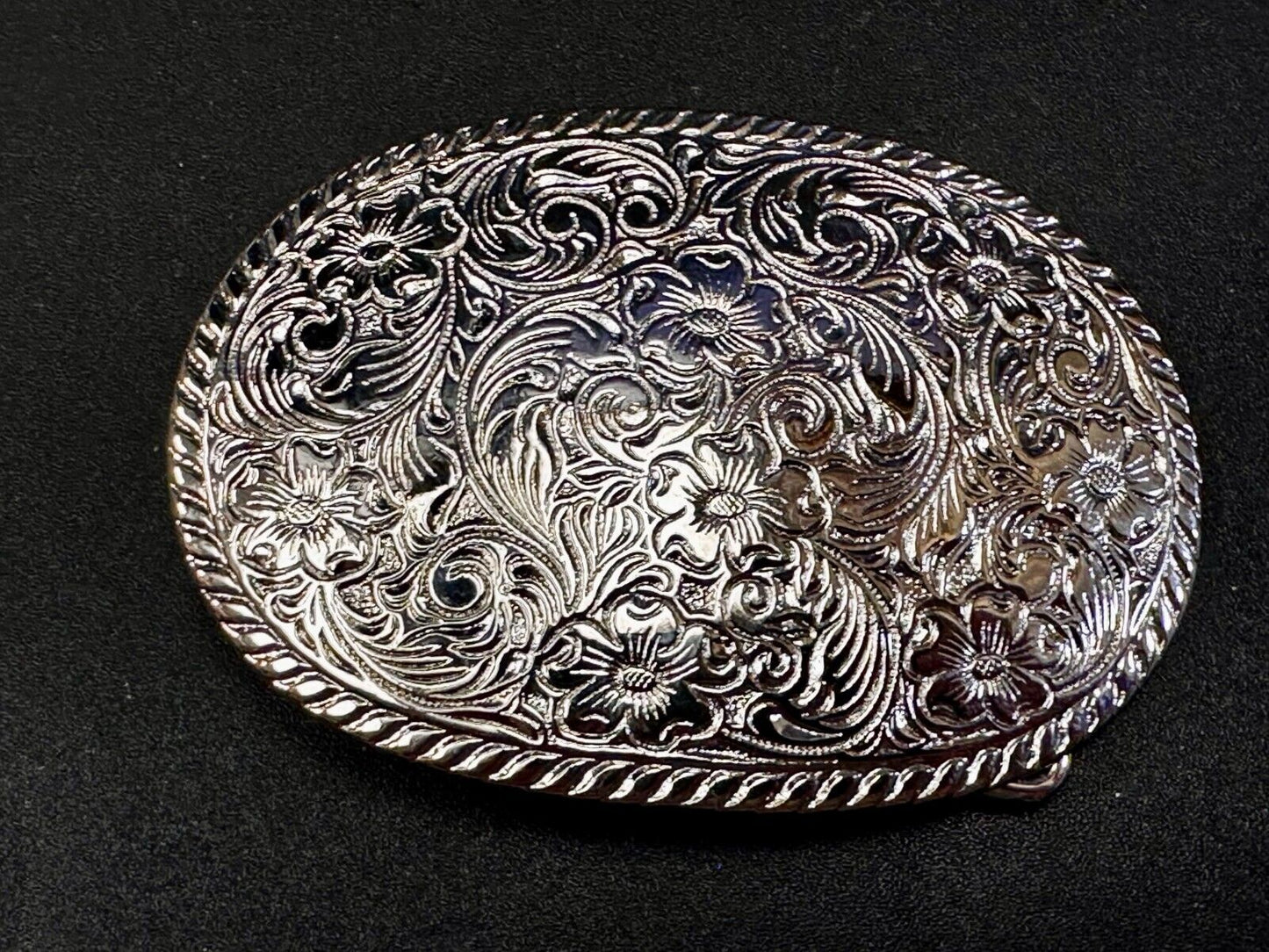 Vintage Floral Theme Oval Silver Tone Western Ornate Flower Swirl Belt Buckle