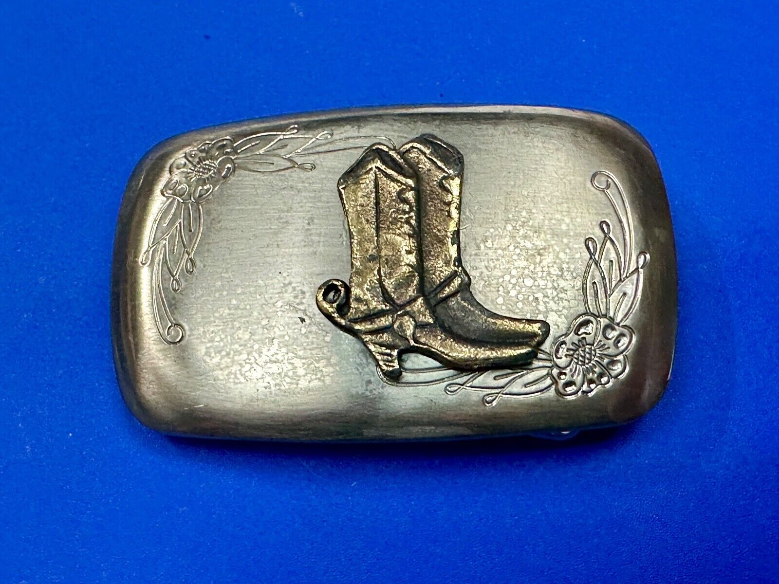 USA made Vintage Cowboy Boots - Western two tone belt buckle