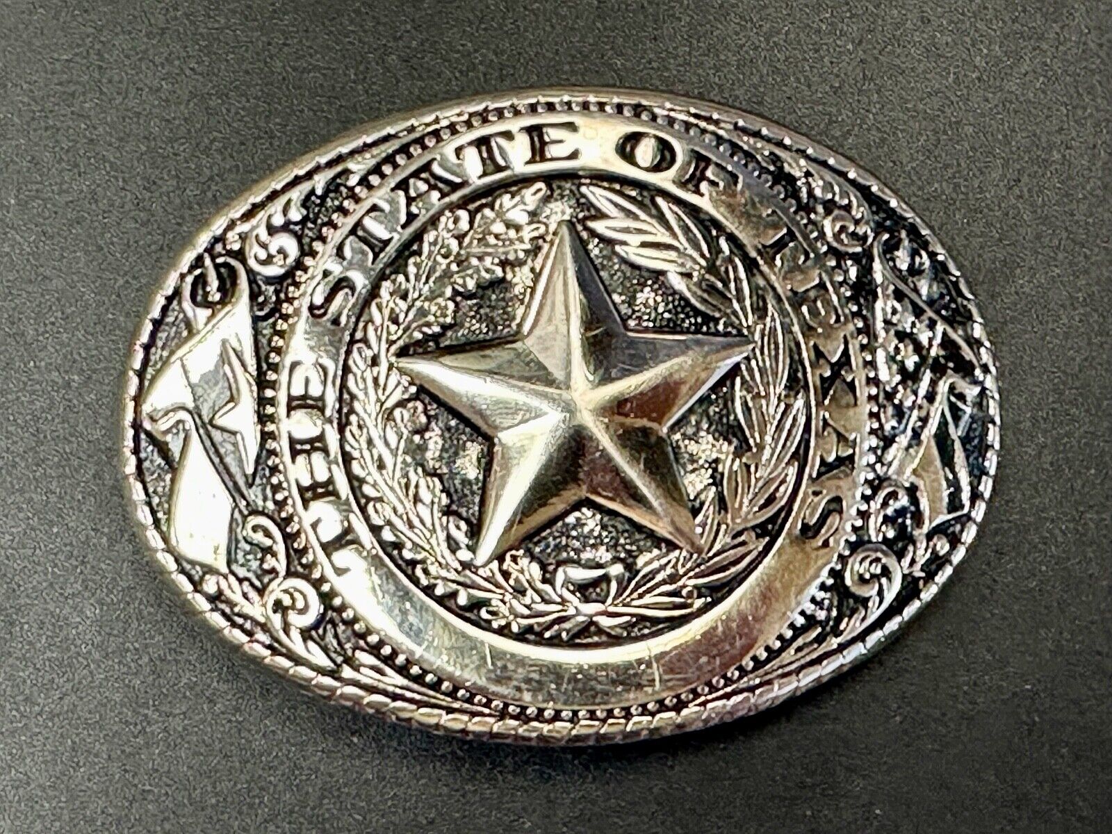 The great state of TEXAS - Tx Star Flag - Silver tone vintage belt buckle