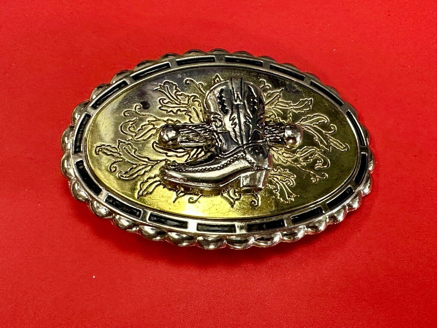 Unique! Cowboy boot and Fence Log - ornate western oval belt buckle