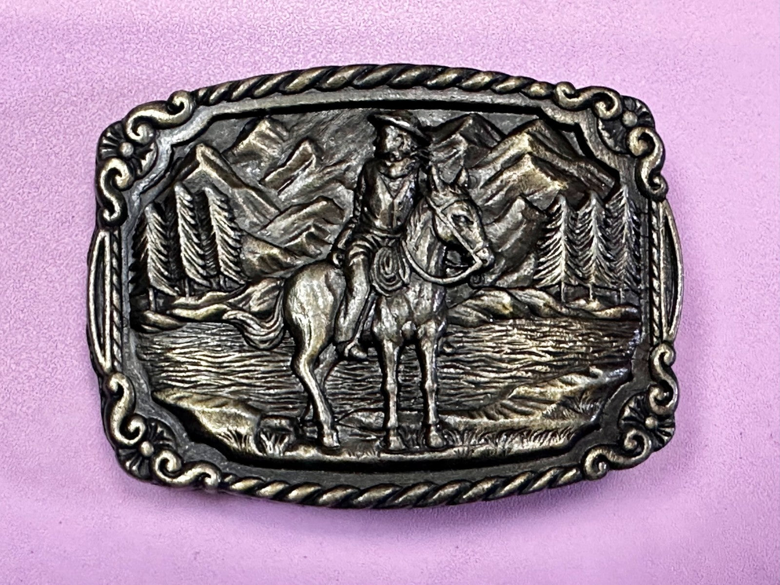 Tall In The Saddle Western Cowboy Leading Wagon Train Vintage ART Belt Buckle 