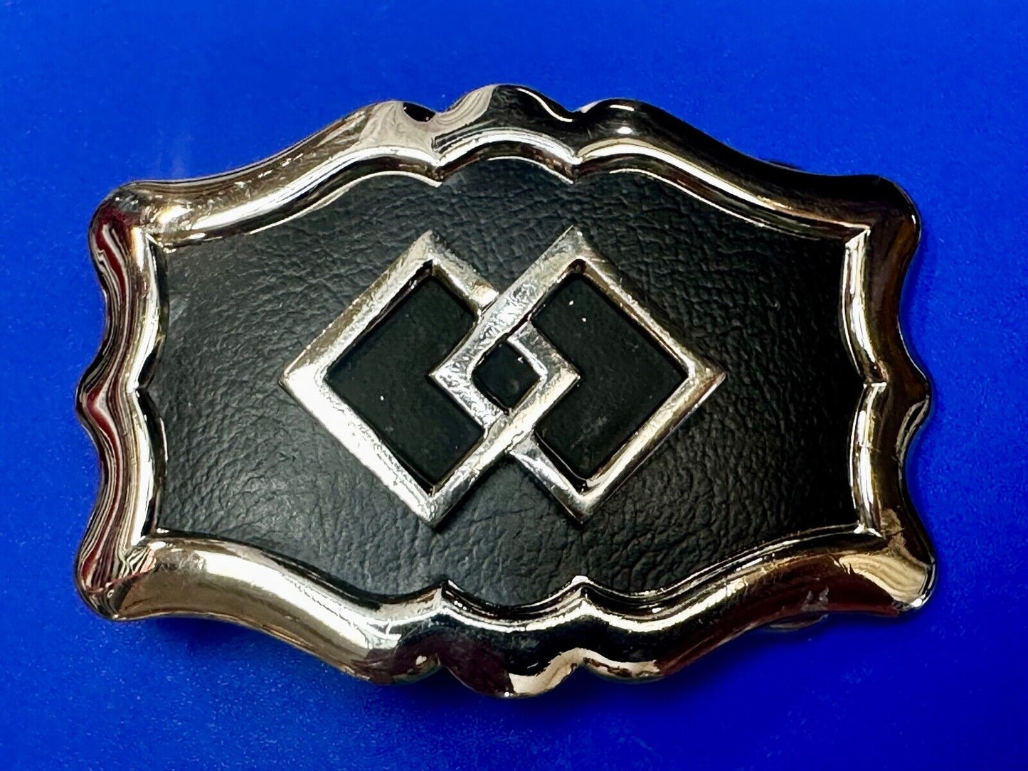 Black & silver diamond Shaped Cowboy Ranch pattern western framed Belt Buckle