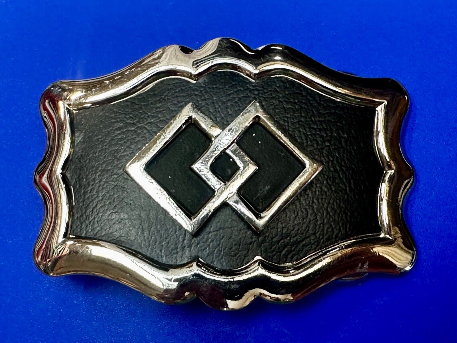 Black & silver diamond Shaped Cowboy Ranch pattern western framed Belt Buckle