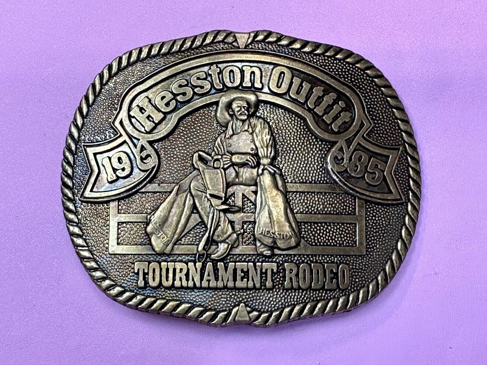 1985 Hesston Outfit  Tournament Rodeo Collectors PRCA First edition Belt Buckle