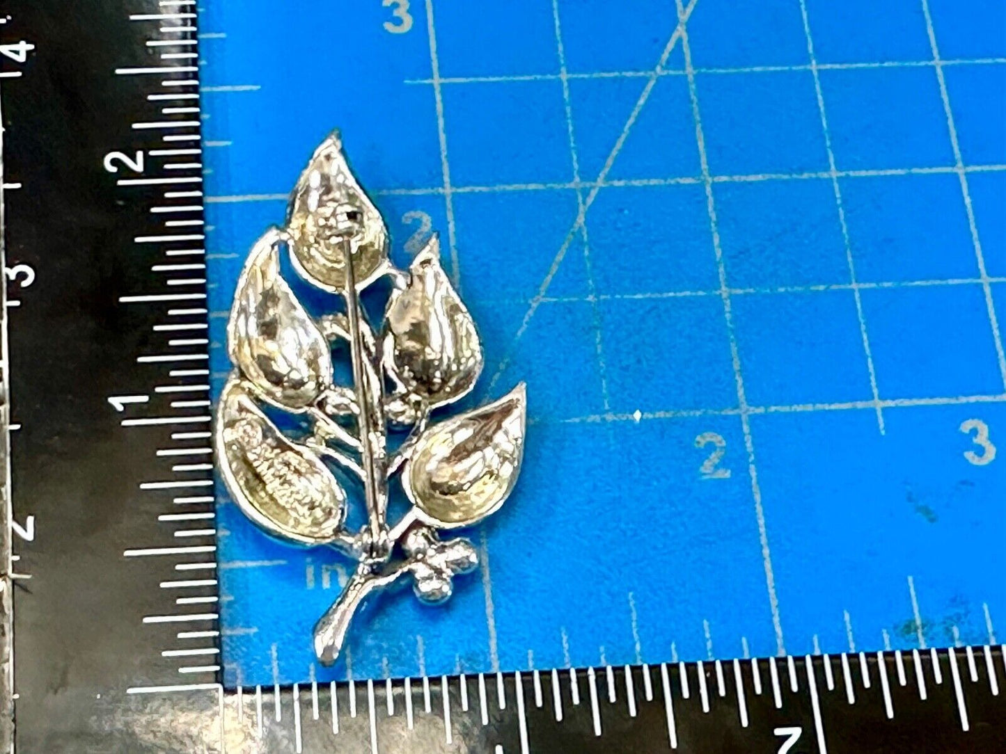 5 Leaf Stem Twig vintage Sarah Coventry signed silver tone brooch pin