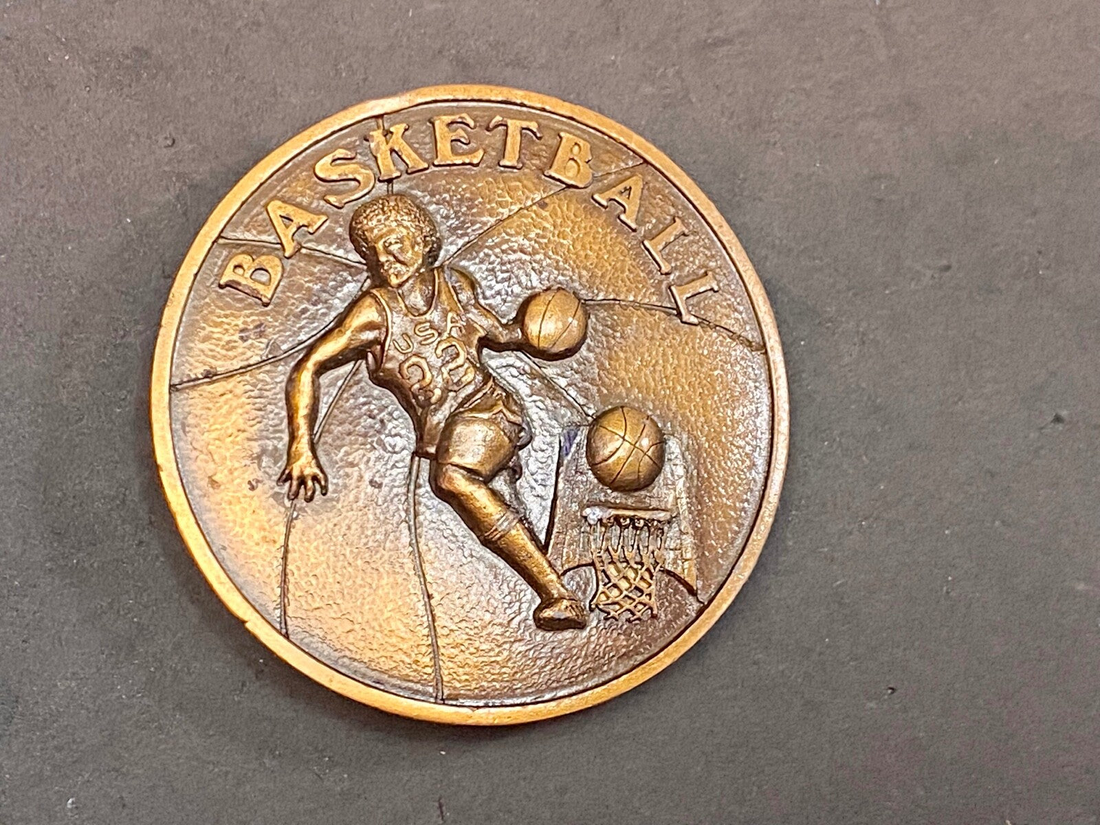 Vintage 1978 Retro Round Basketball Player Belt Buckle By Indiana Metal Craft	  