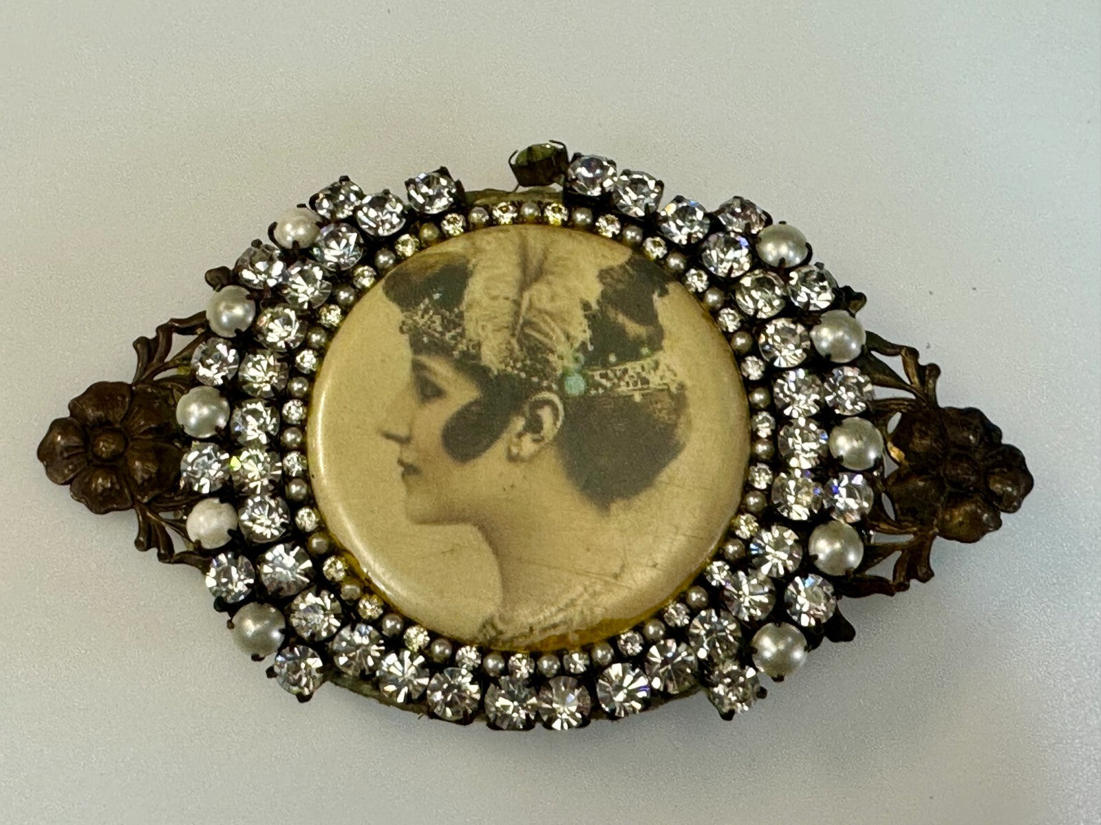 Victorian Woman Painting Cameo Vintage W Belt Buckle - Missing Rhinestone's