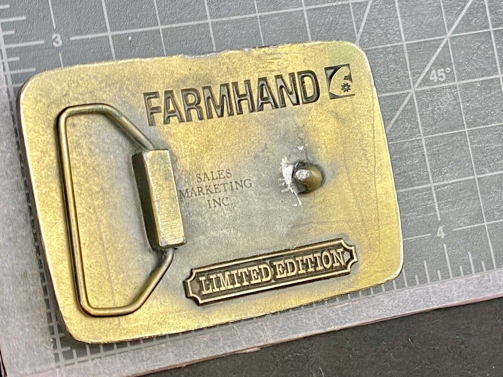 AGRICULTURE, Americas Lifeline belt buckle by Farmhand - Statue of liberty 