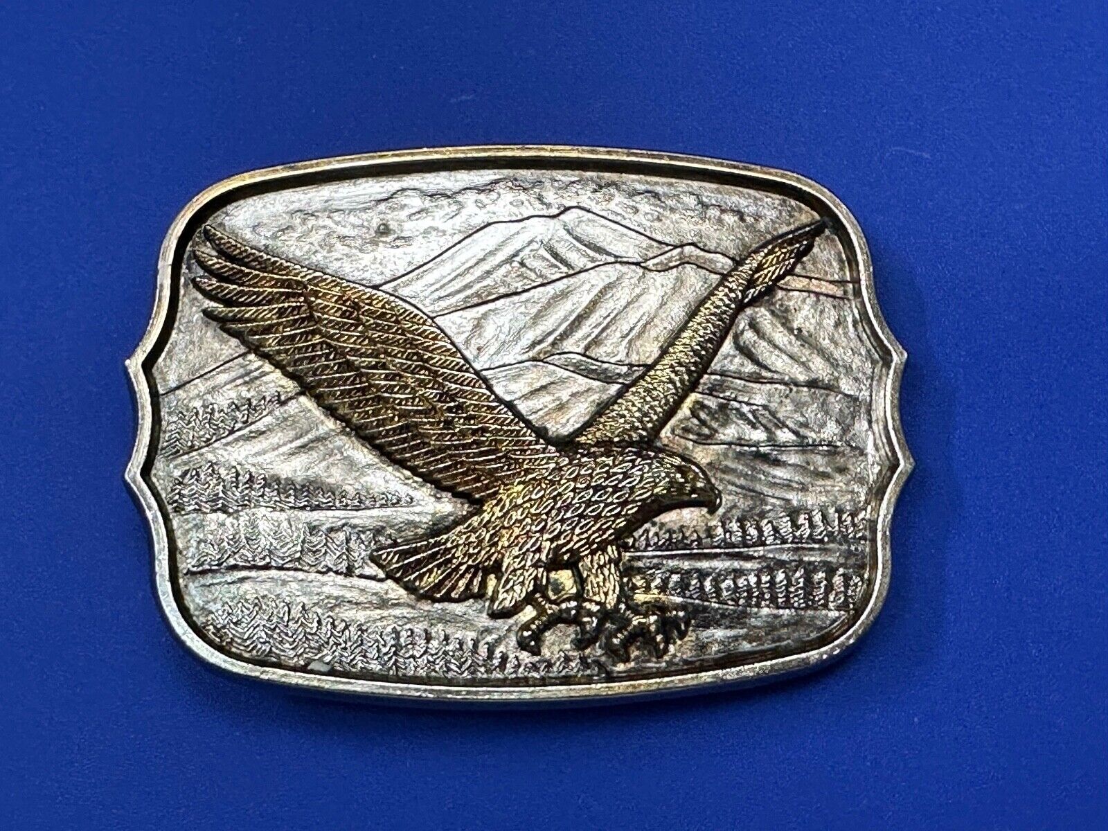 Patriotic American Eagle Hunting Diving Flying over USA Mountainside belt buckle