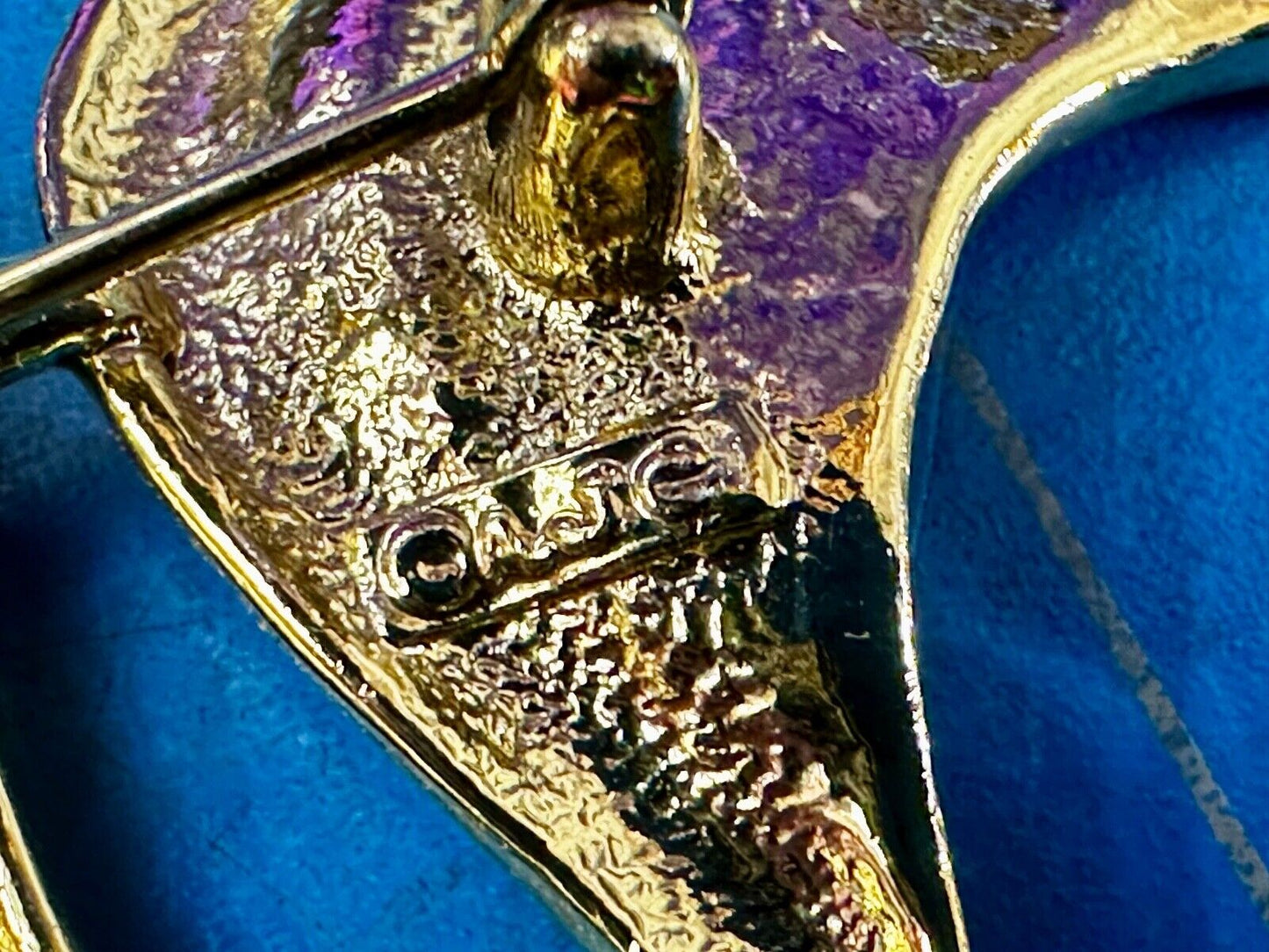 Abstract Swirl Gold Tone Vintage Brooch Pin Signed AJC