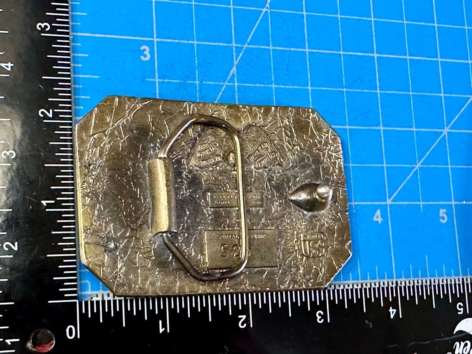 Two deer  / doe nature 1976 Great American belt buckle co - perfect hunters gift