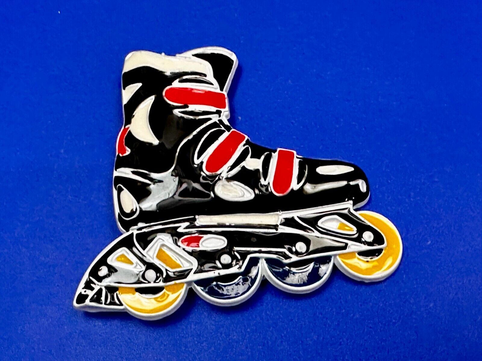 Unique Roller Skate Figural Skating Roller Derby Sports Cutout Belt Buckle