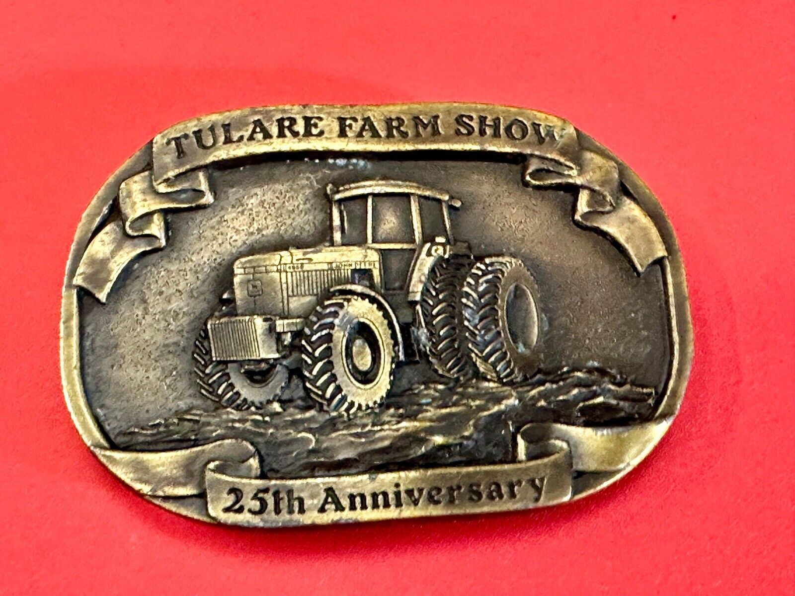 Tulare Farm Show 25th Anniversary Limited 1992 John Deere Tractor belt buckle