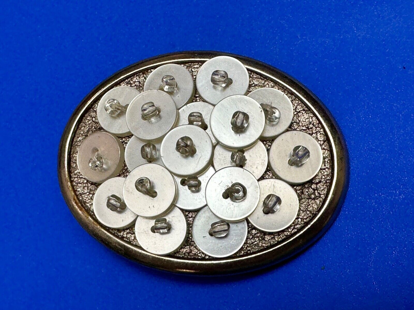 Artisan BUTTONS - seamstress silver tone oval belt buckle