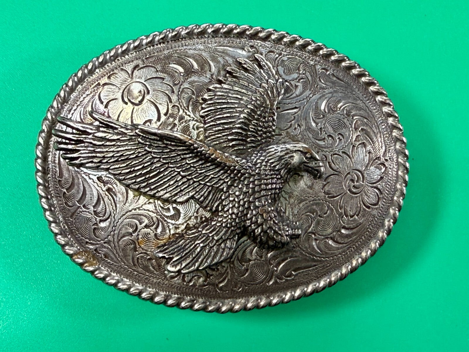 American Bald Flying Eagle Patriotic Flower Swirl Ornate Western Belt Buckle