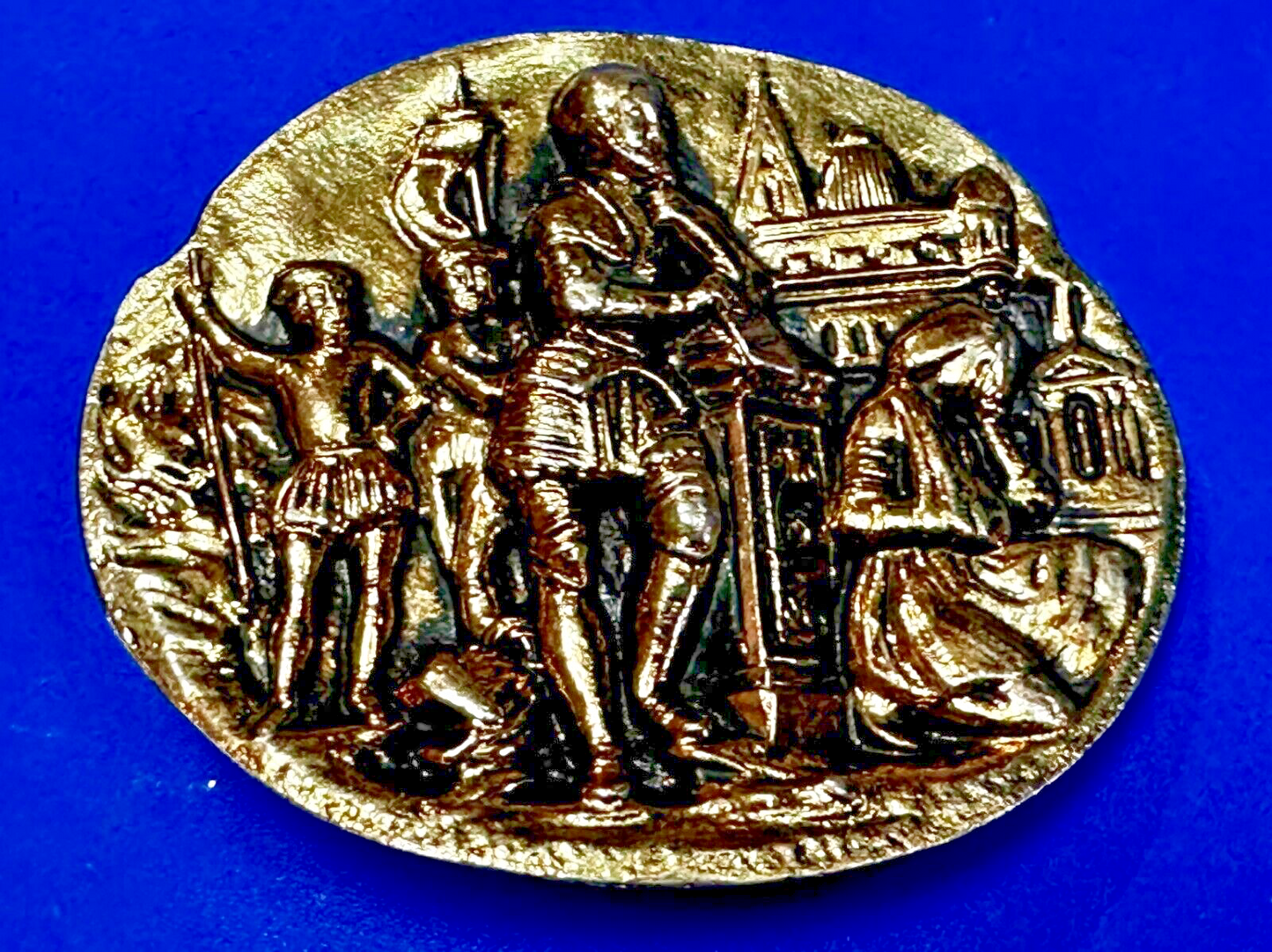 Ancient Egyptian Pharaoh Prince Warrior Figure Vintage Gold Tone Belt Buckle