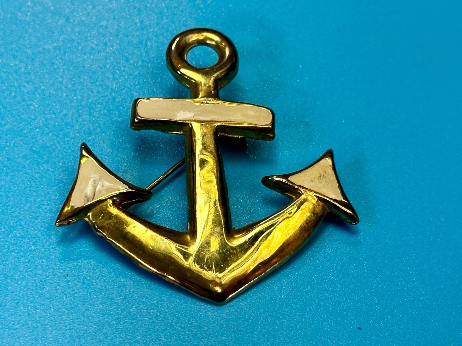 Anchor Ship Sailor Nautical Ocean Open Seas Gold Tone Vintage Brooch Pin