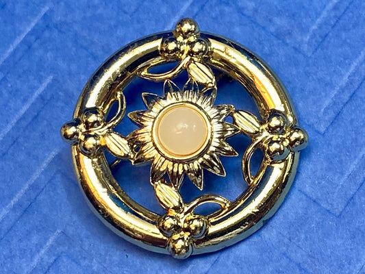 Vintage Danecraft Brooch Pin Round Circular Flower Or Sun W/ Moonstone? Berries