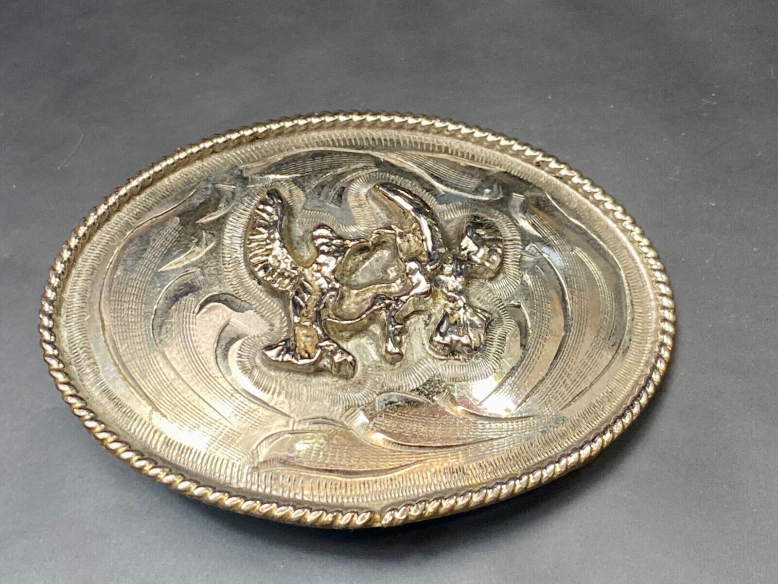 Vintage Fighting Hunting Birds?  Pre loved two tone western belt buckle  Repair