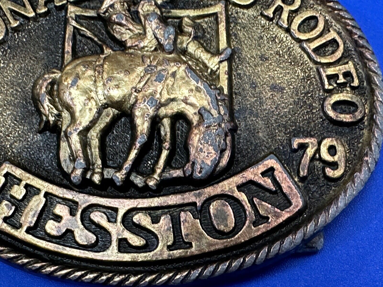 1979 Cowboy Saddle Bronc NFR National Finals Rodeo HESSTON belt buckle