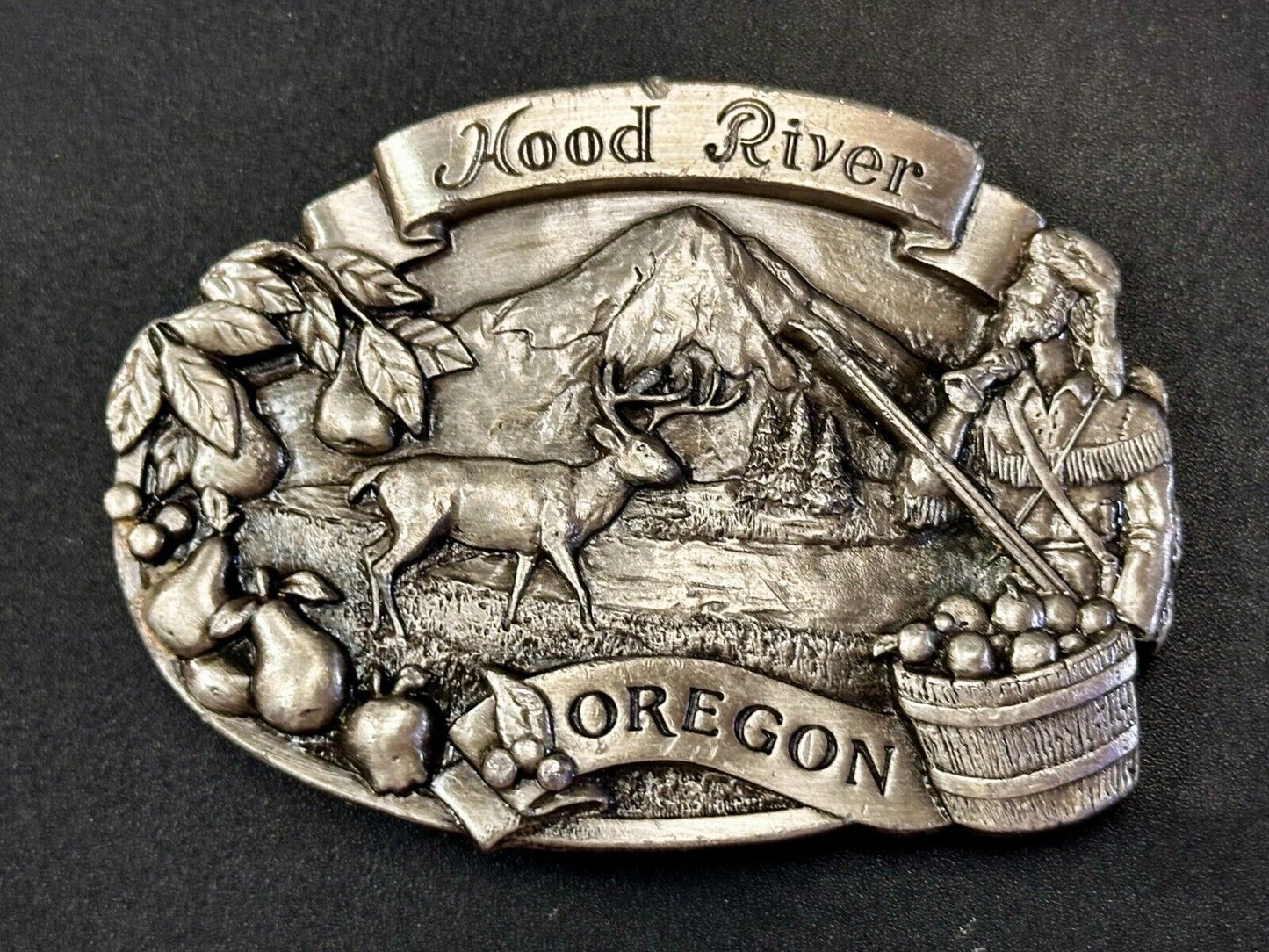 Mt. Hood River Valley Oregon Majestic Scenery Vtg 1981 Commemorative Belt Buckle