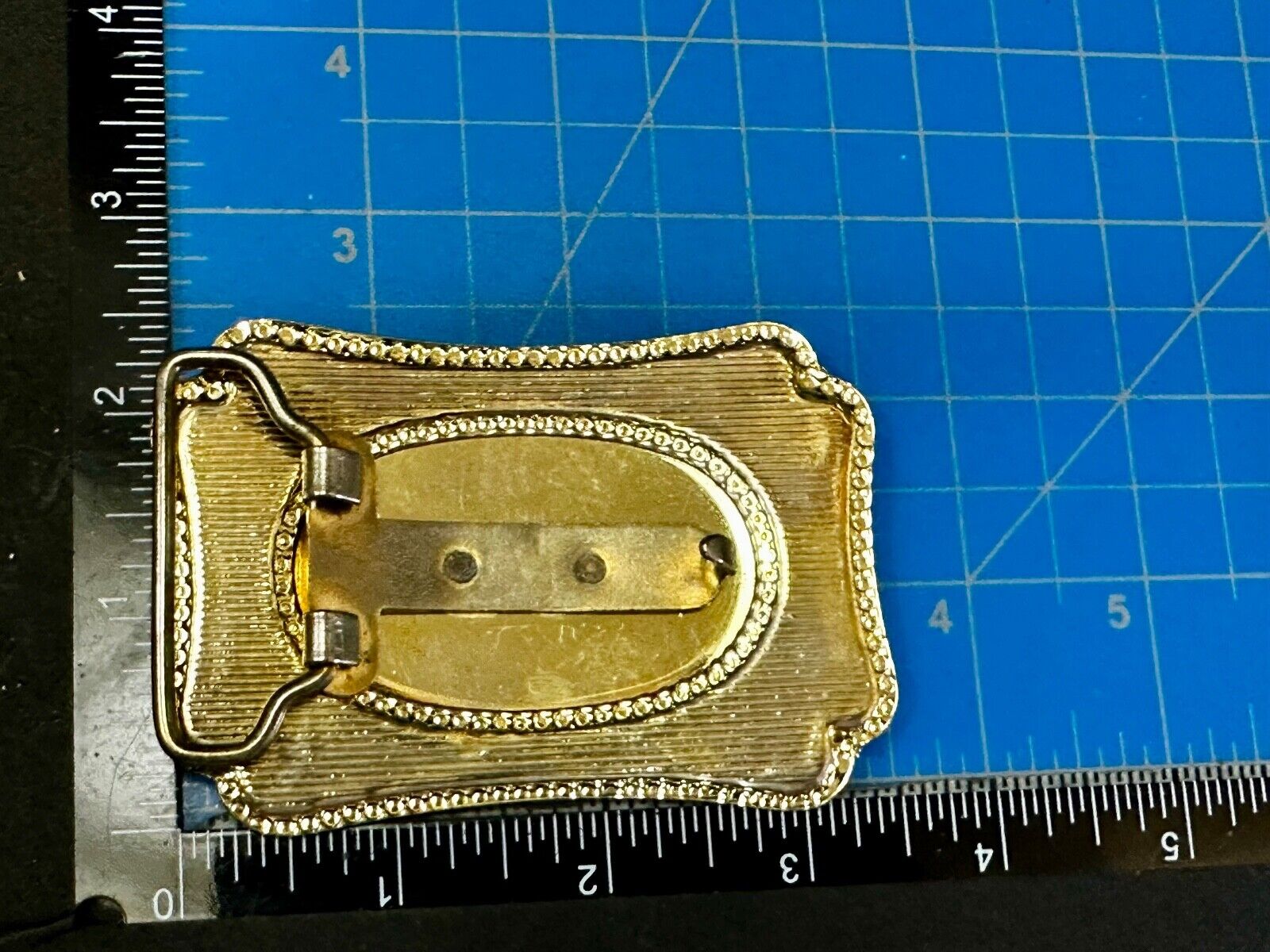Vintage Cowboy Hat & Revolver Pistol Western Belt Buckle 6 Shooter Gun Buckle