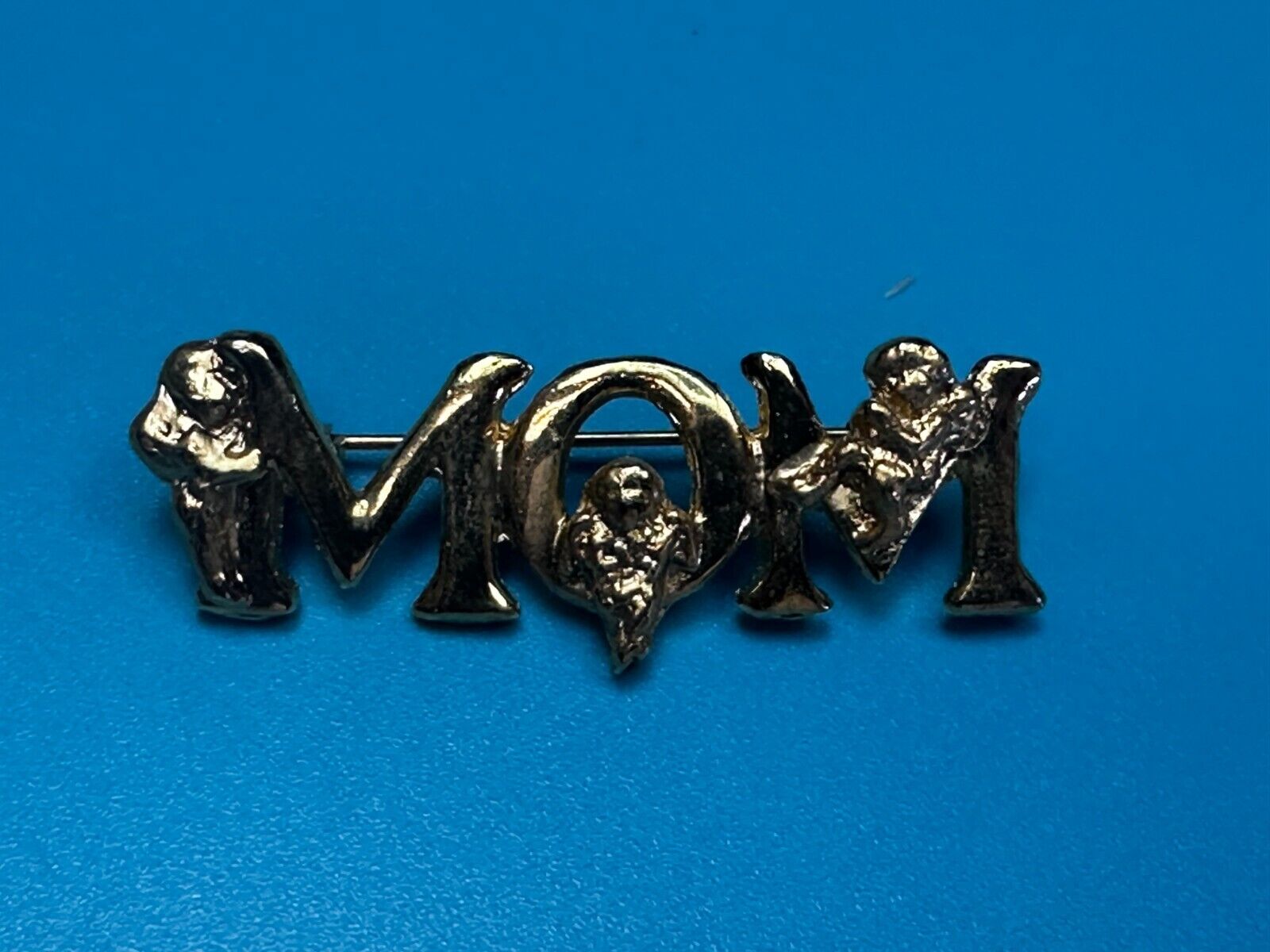 Angel MOM Mothers Day Gift Gold Tone Brooch Pin Signed  L. Razza