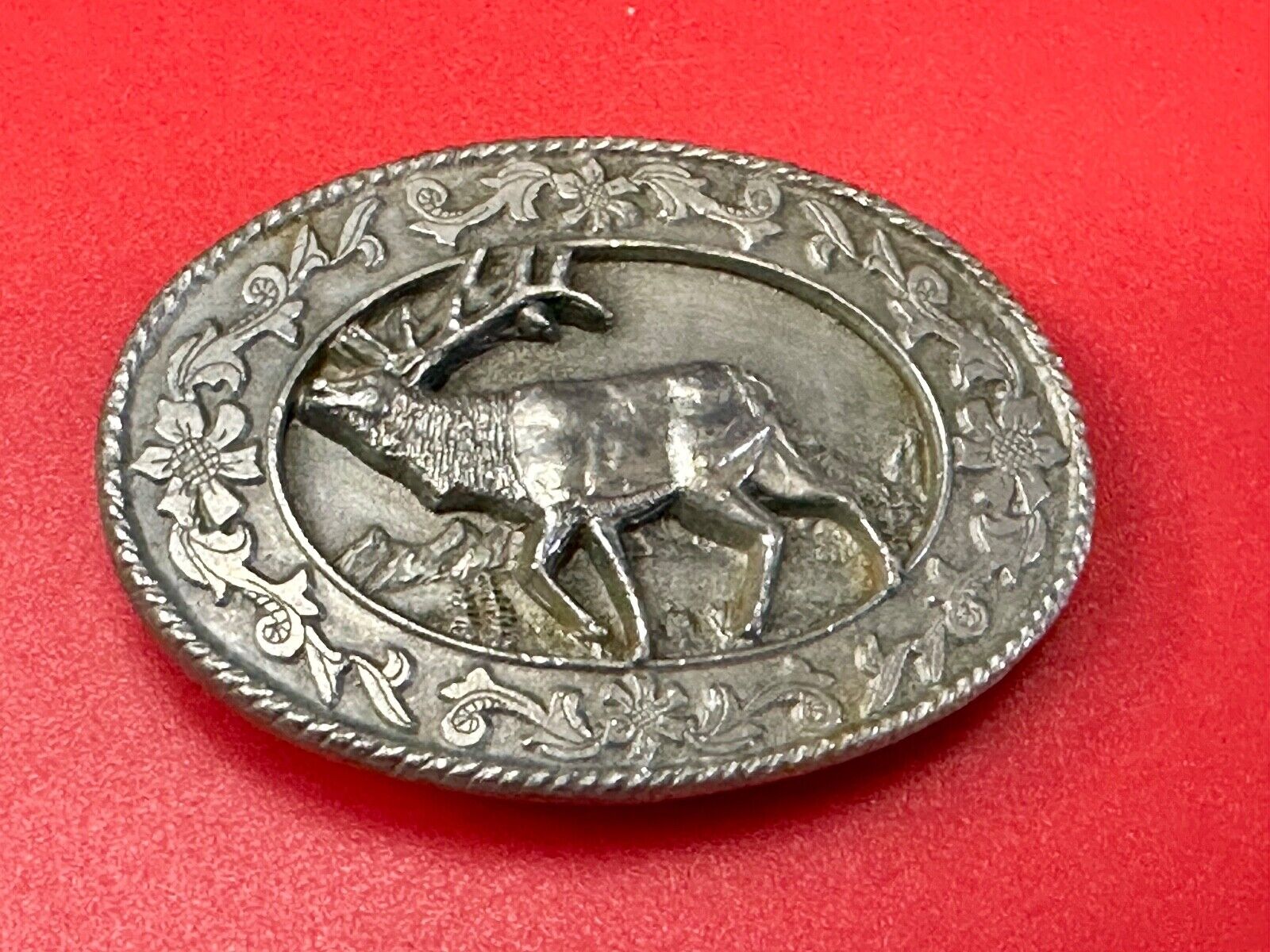 The Great ELK - Vintage 1980 D-4000 Siskiyou 2.75" wide Belt Buckle