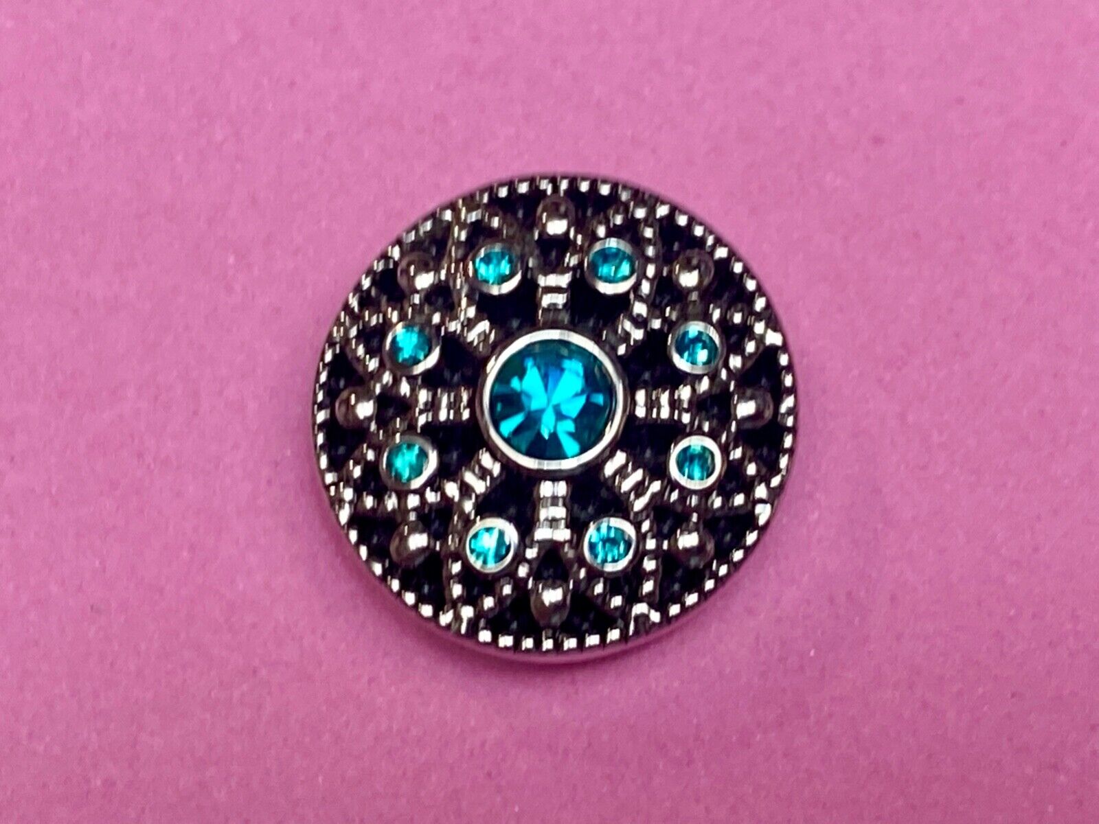 Turquoise blue color Rhinestone Accented 18mm silver tone Ginger Snaps