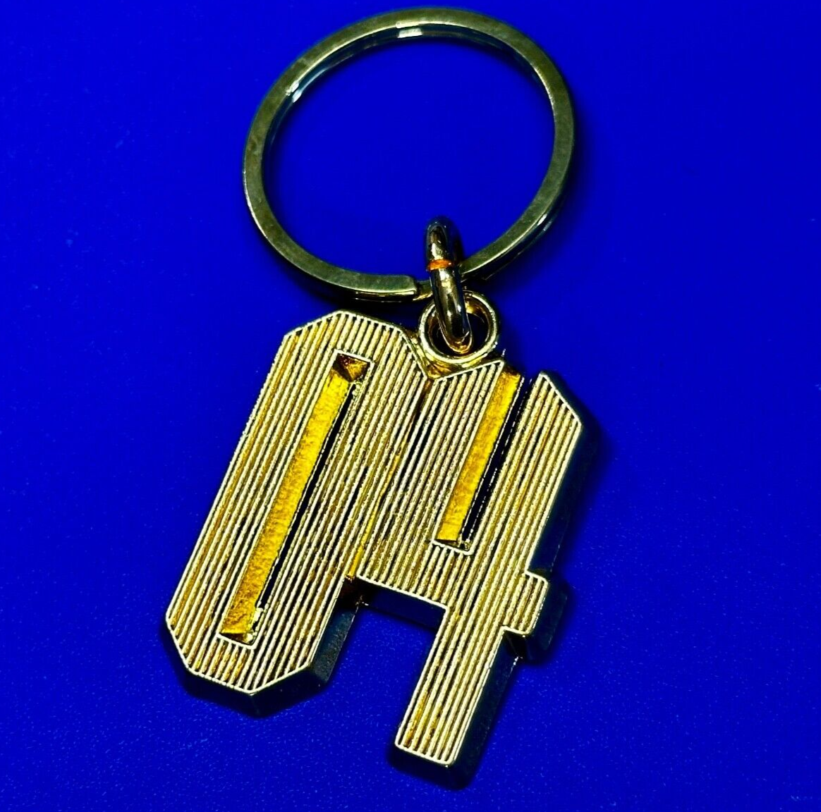 04 Number Gold Tone Keychain - Key Ring Chain - Class of Sports number