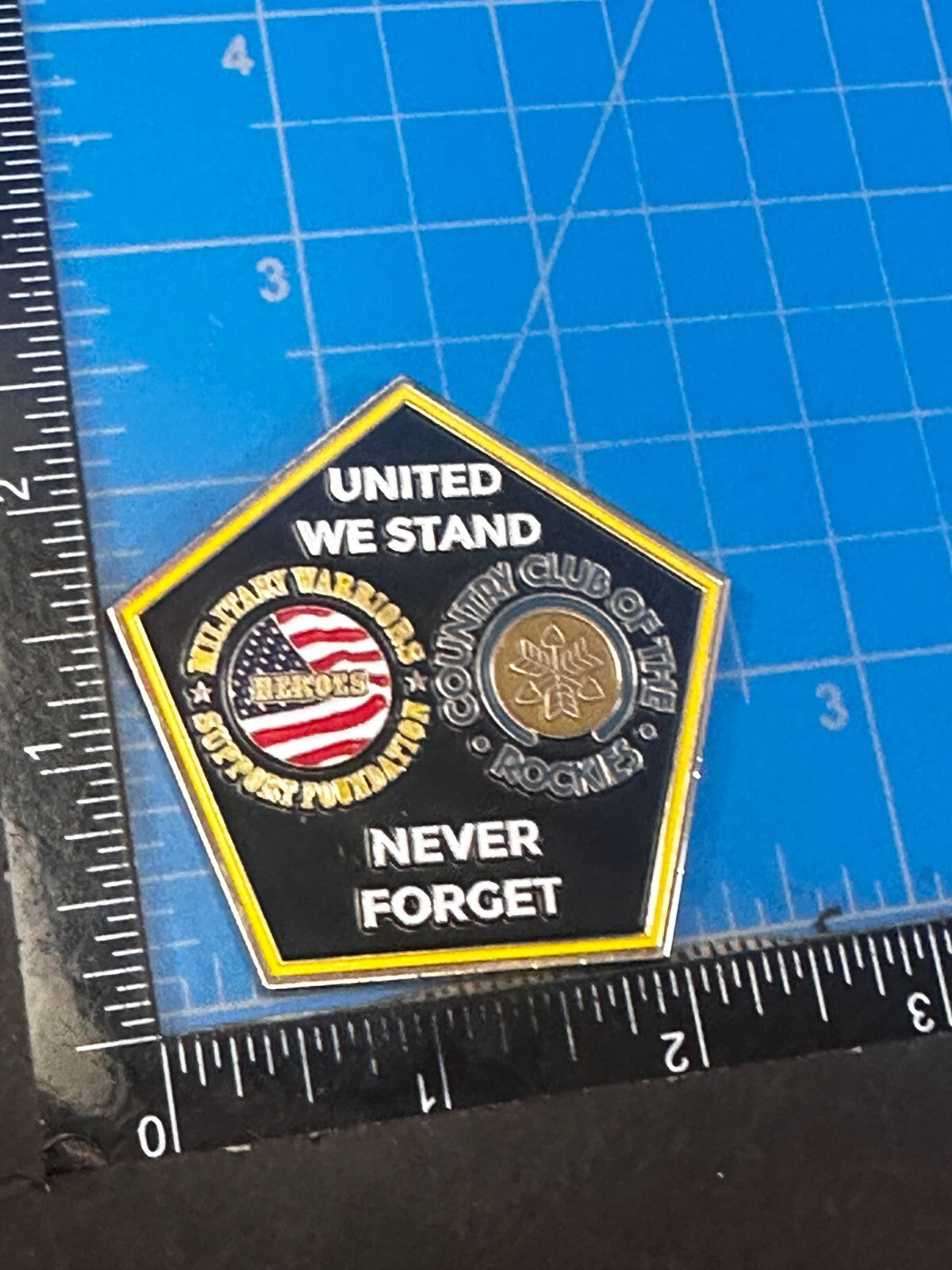 United We Stand Never Forget Patriot Day September 11 Collectors Challenge Coin 