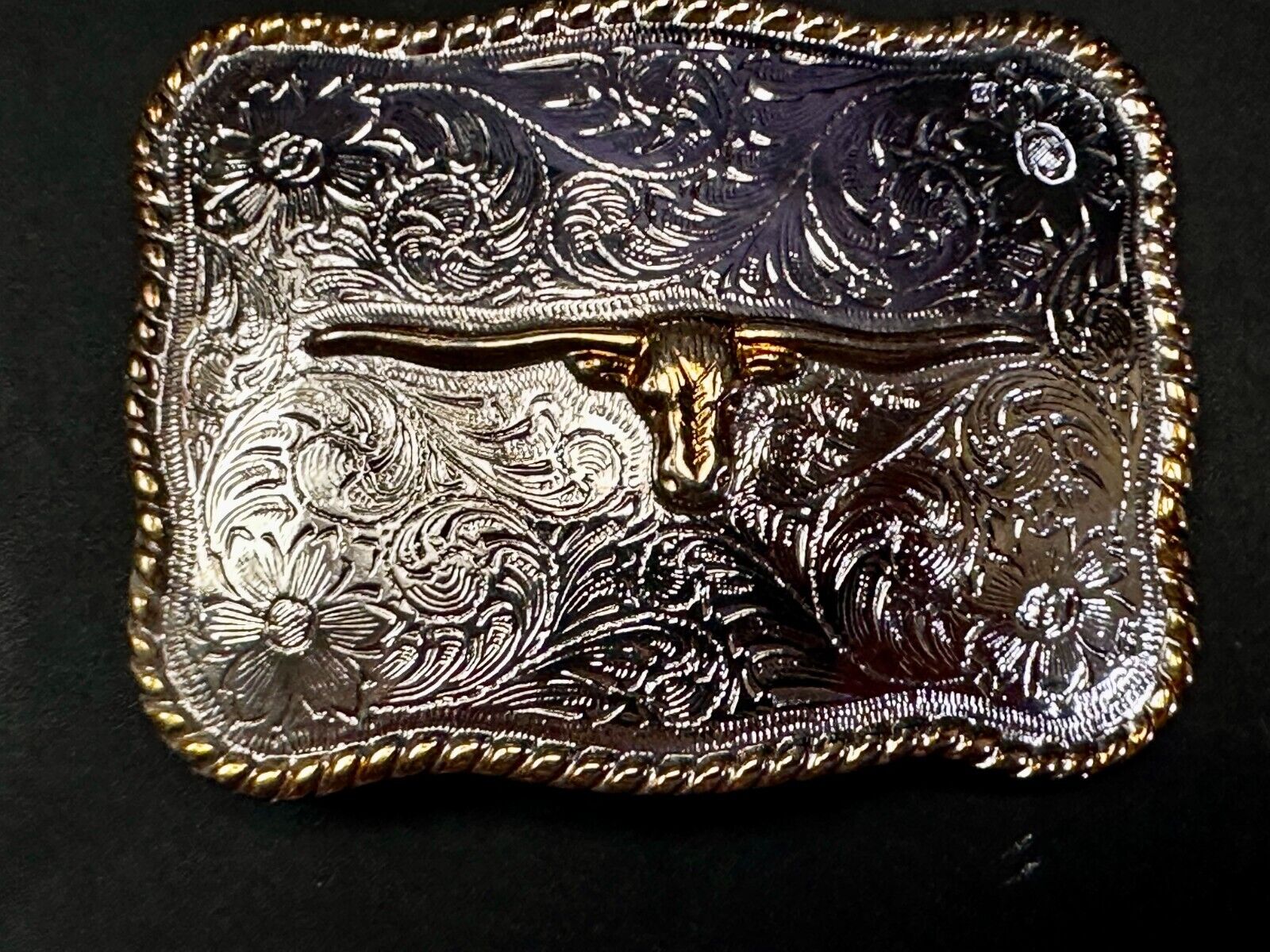 Texas Longhorn Vintage Western Flower Swirl Design Belt Buckle With Rope Boarder